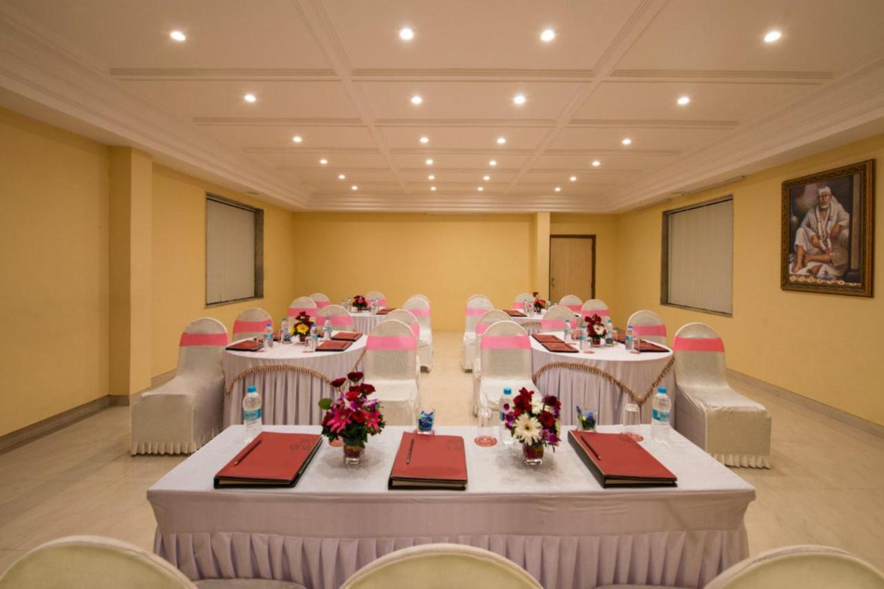 Hotel Abigail Goradia'S 쉬르디 외부 사진
