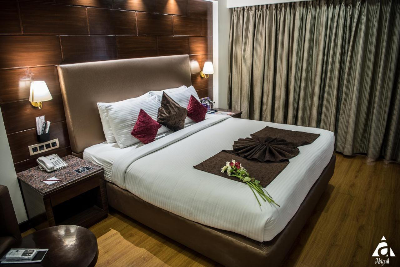 Hotel Abigail Goradia'S 쉬르디 외부 사진