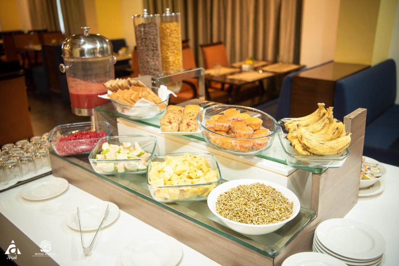 Hotel Abigail Goradia'S 쉬르디 외부 사진